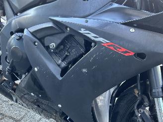 Yamaha YZF -R1  picture 10