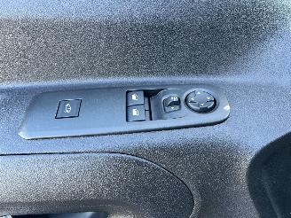 Peugeot Partner 1.5 BlueHDI 100 S&S L1 picture 23