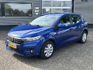 krockskadad bil auto Dacia Sandero Stepway 1.0 TCE 100 BI-F Comfort 2022/1