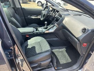 Peugeot 3008 1.6 THP Allure picture 11