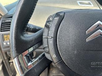 Citroën C4 PICASSO 1.8-16V Ambiance 7p. picture 18