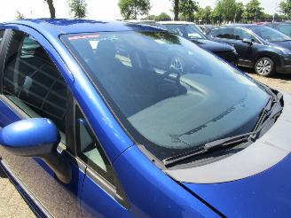 Fiat Grande Punto 1.4-16V Dynamic 5drs picture 21