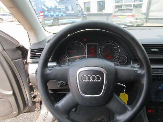 Audi A4 Avant 2.5 TDI Pro-line Business picture 14