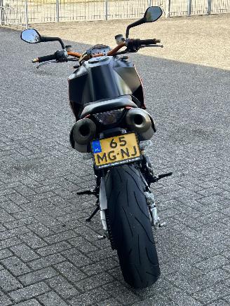 KTM 990 Super Duke  picture 4