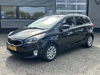 Vaurioauto  passenger cars Kia Carens 1.6 DGi Comfort Pack 2013/8