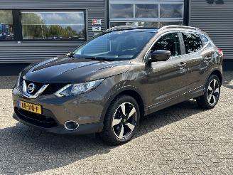 Vaurioauto  passenger cars Nissan Qashqai 1.2 N-Connecta 2016/9