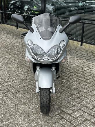 Kawasaki ZZ - R 1200  picture 7