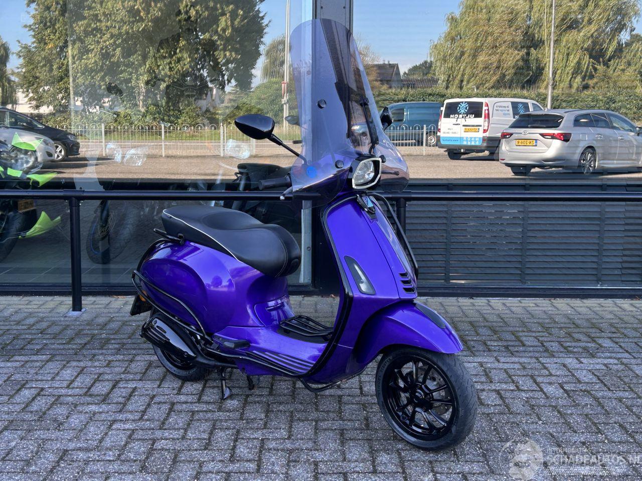 Vespa  Primavera