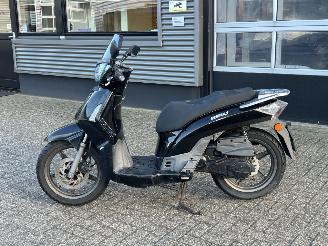 Kymco  People S picture 2