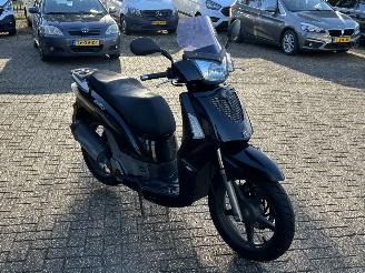 Kymco  People S picture 7