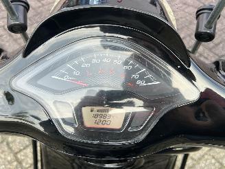 Vespa  Sprint 50 4T picture 16