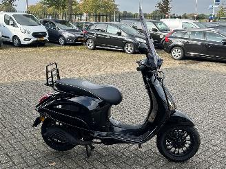 Vespa  Sprint 50 4T picture 6
