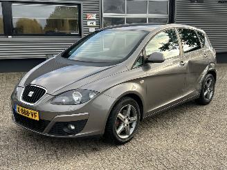 Coche accidentado Seat Altea 1.6 TDI Ecomotive I-Tech Automaat 2015/1