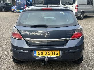 Opel Astra 1.4 Temptation picture 4