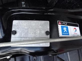 Peugeot Boxer 330 2.0 BlueHDI L1H1 Premium Pack 103576 KM !!!!!!! picture 27