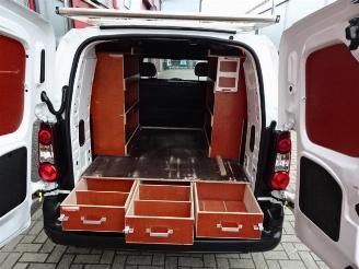 Peugeot Partner 122 1.6 HDi 90 L2 XR maxi met inrichting imperiaal picture 2