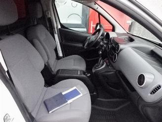 Peugeot Partner 122 1.6 HDi 90 L2 XR maxi met inrichting imperiaal picture 11