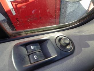 Renault Trafic 2.0 dCi T27 L1H1 Eco airco navi picture 14