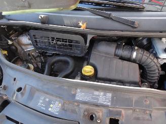 Renault Trafic 2.0 dCi T27 L1H1 Eco airco navi picture 25