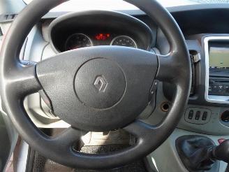 Renault Trafic 2.0 dCi T27 L1H1 Eco airco navi picture 16