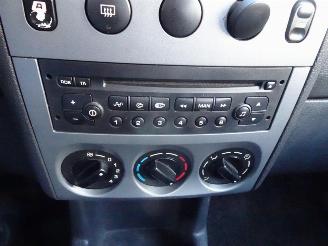 Peugeot Partner 170C 1.4 Avantage unieke benzine uitvoering !!!!!!!! picture 13