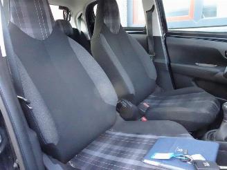 Peugeot 108 1.0 e-VTi Active airco 3500 € export prijs !!!!!!!! picture 16