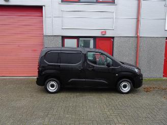 Peugeot Partner 1.5 BlueHDI Premium navi airco picture 6