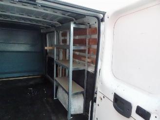 Peugeot Boxer 330 2.2 HDI L2H1 airco 3 zits picture 29