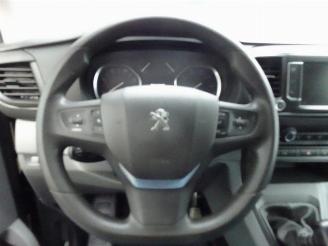 Peugeot Expert 231L 2.0 BlueHDI 150 Premium Pack airco 3 zits picture 11