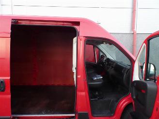 Peugeot Boxer 333 2.2 BlueHDi 165 L3H2 Premium 3 zits navi airco camera 2500 kg trekhaakgewicht picture 21