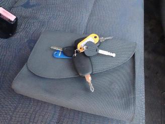 Renault Trafic 1.9 dCi L1H1 3 zitter apk 1-2027 !!!!!!!!!!!!!!! picture 8