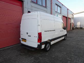 Mercedes Sprinter 314 2.2 CDI L2H2 DC 3zits airco picture 3