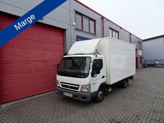 dañado vehículos comerciales Mitsubishi Canter fuso 3C13 3.0 DI 385 bakwagen airco let op motor defect!!!!!!!!!!! 2010/5