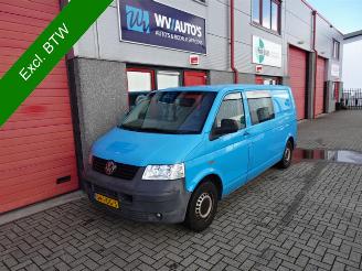 krockskadad bil bedrijf Volkswagen Transporter 2.5 TDI 340 Budgetline DC airco 2007/1