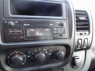 Renault Trafic 1.6 dCi T27 L1H1 Comfort 3 zits airco picture 6