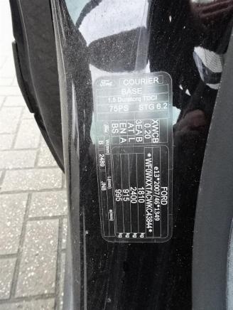 Ford Transit Courier 1.5 TDCI Ambiente AIRCO RIJDBARE SCHADE picture 21