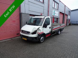 Uttjänta bilar auto Iveco Daily 35C15 375 3 zits 425 x 218 x 40 open laadbak 2011/7