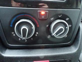 Peugeot Boxer 335 2.2 BlueHDi 140 L2H2 Premium LET OP 1 E VERSNELING STUK WEL GEWOON RIJDBAAR !!!!!! picture 10