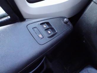 Peugeot Boxer 330 2.2 BlueHDi 120 L2H1 Premium airco picture 22