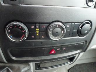 Volkswagen Crafter 50 2.0 TDI L3H1 openlaadbak 3 zits airco 3500 kg trekhaak gewicht picture 10