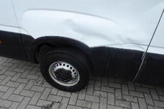 Iveco Daily 35S16V 2.3 35 2h l 3 3 zits automaat nl auto !!!!!!!! picture 12