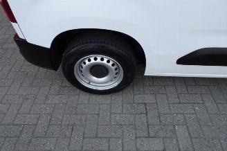 Peugeot Partner 1.6 BlueHDI Pro airco trekhaak picture 17