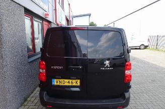 Peugeot Expert 2.0 BlueHDI 120 Standard Premium airco navi automaat picture 23