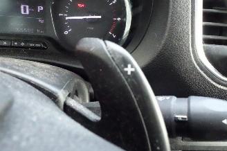 Peugeot Expert 2.0 BlueHDI 120 Standard Premium airco navi automaat picture 19