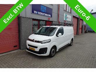 Käytettyjen commercial vehicles Citroën Jumpy 2.0 BlueHDI 120 M Club airco trekhaak imperiaal 2 x schuifdeur direct inzetbaar 2021/4