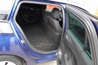 Opel Astra Sports Tourer lkw picture 17