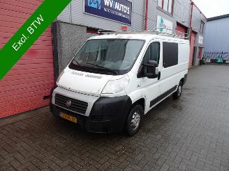 krockskadad bil vrachtwagen Fiat Ducato 30 2.3 MultiJet MH1 3 zits l2-h1 2010/5