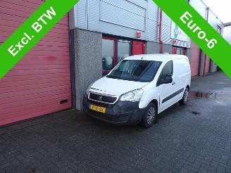 damaged commercial vehicles Peugeot Partner 122 1.6 BlueHDi 100 L1 XR airco 162600 km !!!!!! 2017/1