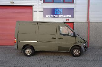 Mercedes  SPRINTER 208 CDI sprinter met camper kenteken marge picture 6