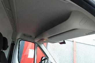 Peugeot Boxer 335 2.2 BlueHDi 140 L2H2 Premium picture 26